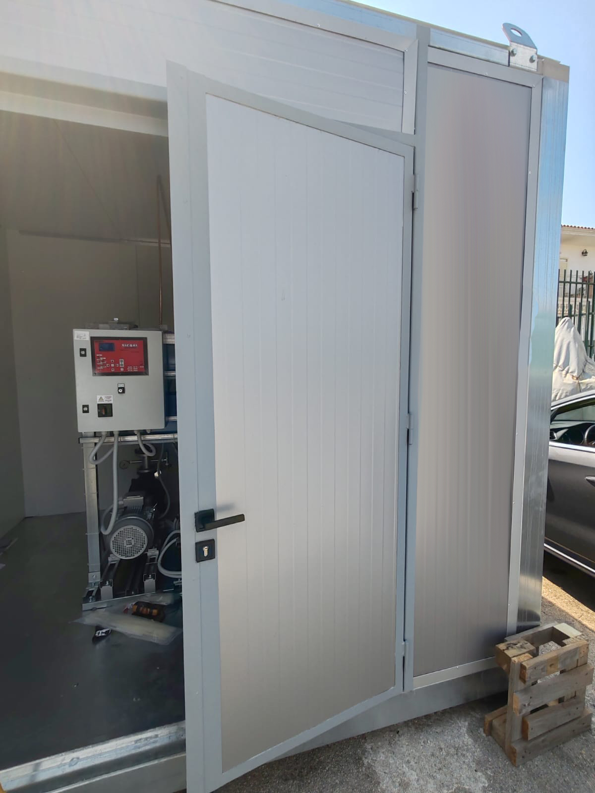 locale tecnico per antincendio norma IT MISURATORE DI PORTATA CPT DI FLANGE E VALVOLE 1 330,00 KIT SEGNALATORI ACUSTICI CON KIT CAVO E GIUNZIONI NORMA 12845 2 420,00 KIT ASPIRAZIONE CONO ECCENTRICO CON FLANGE ,MANOVUOTOMETRO E VALV. 2 440,00 KIT SOPRABATTENTE CON SERBATOIO LT 500 TSFFE SOLLEVAMENTO RACCORDI ETC 2 820,00 KIT VANO TECNICO UNI EN 11292/19 250X300X270