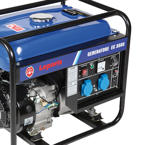 Generator EC 3500 Generator de curent compact cu motor  4 timpi pe benzină verde de 7 HPși autonomie de 11 ore.
